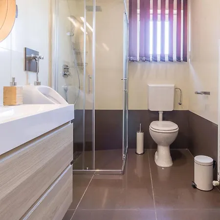Luxurious Istra Kamen וילה פולה