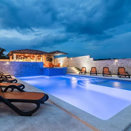 Luxurious Istra Kamen וילה