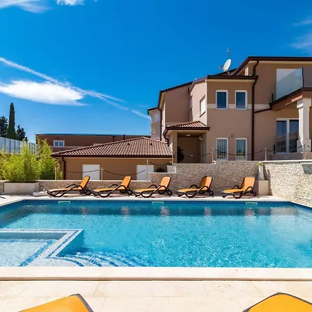 וילה Luxurious Istra Kamen *