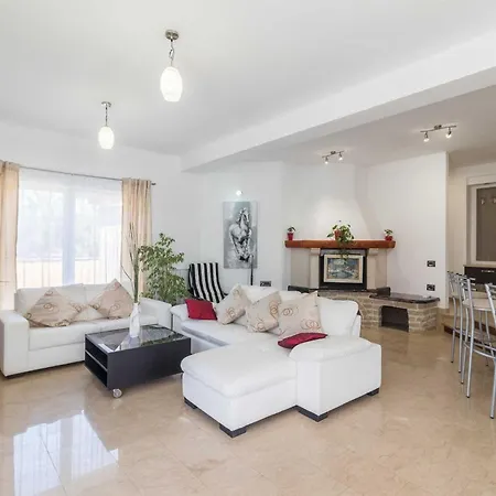 וילה Luxurious Istra Kamen פולה