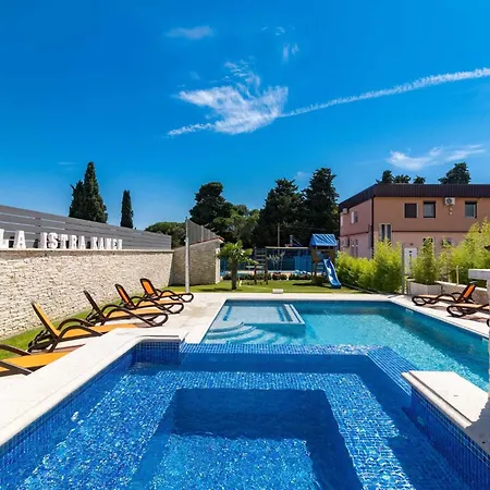 Luxurious Istra Kamen וילה *