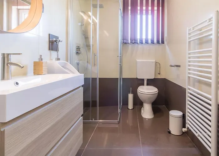 Luxurious Istra Kamen וילה פולה